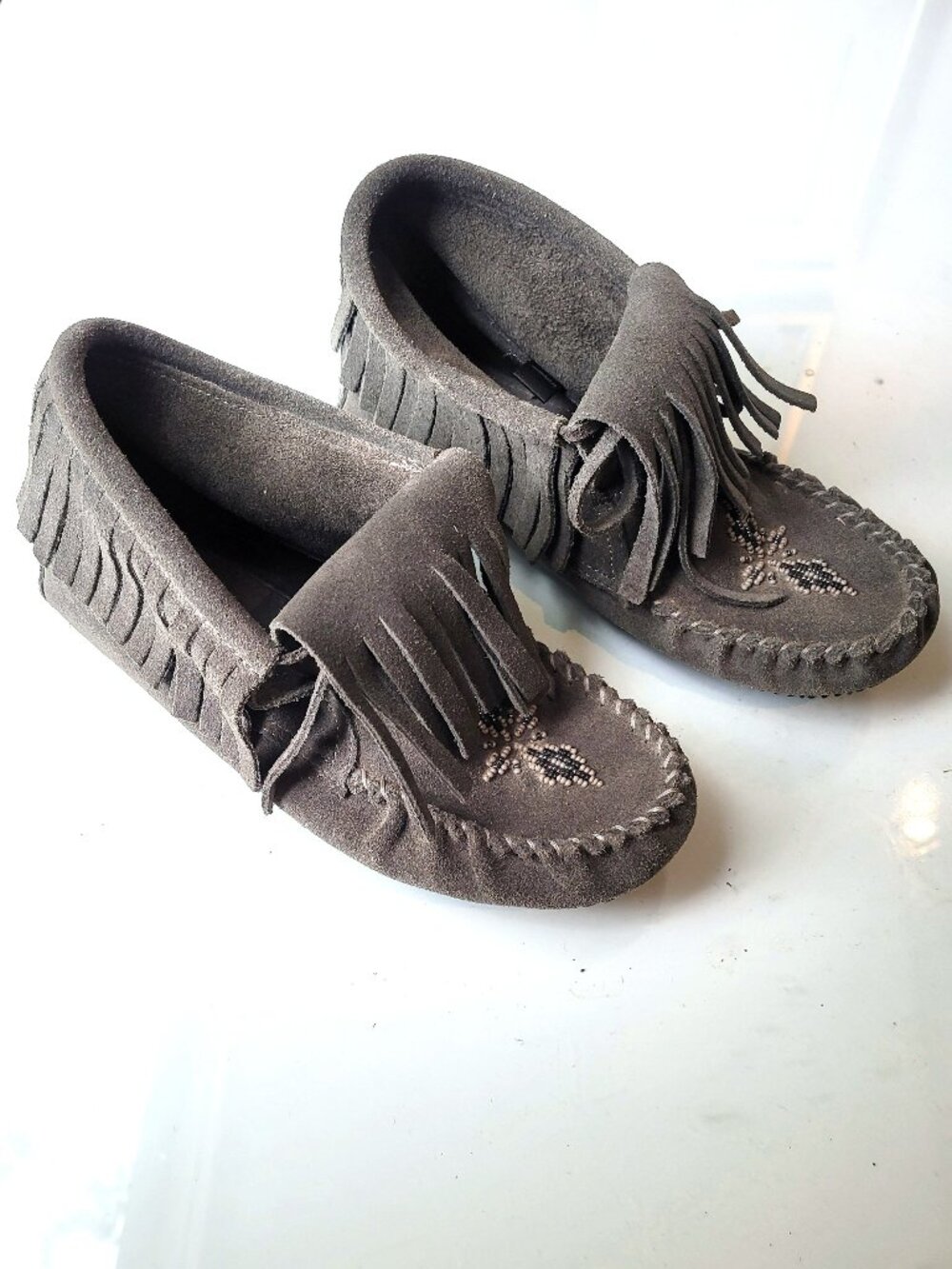 Manitobah Mukluks Grey Suede Beaded Fringe Booties Ladies Size 8